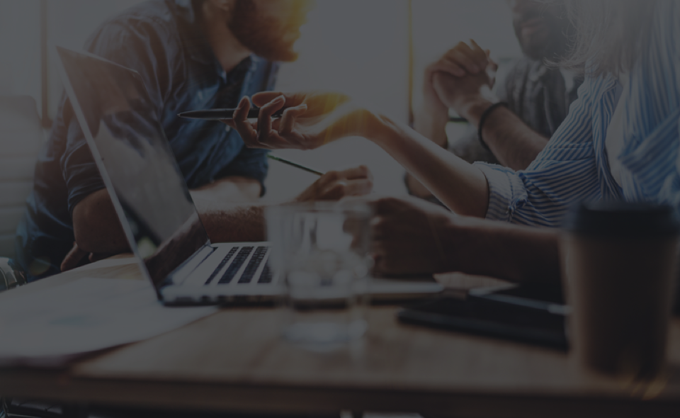 集团战略 - 威廉希尔williamhill集团 - 凝聚康